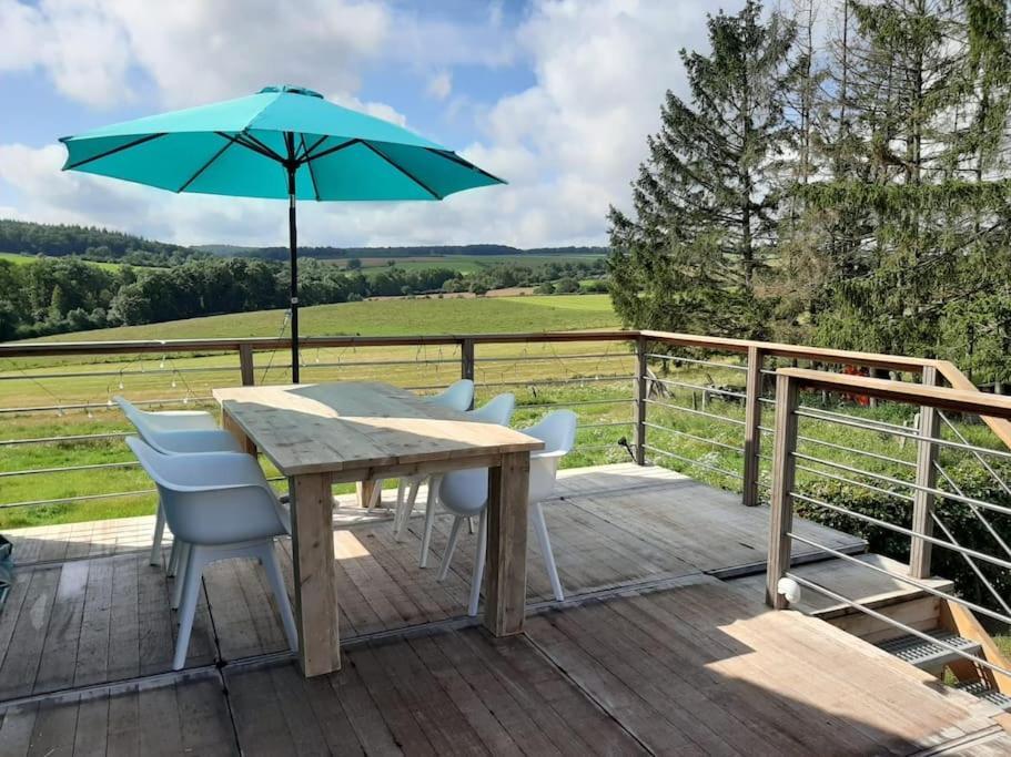 Huis Met Zonneterras, Tuin En Panoramisch Uitzicht Wellin ภายนอก รูปภาพ